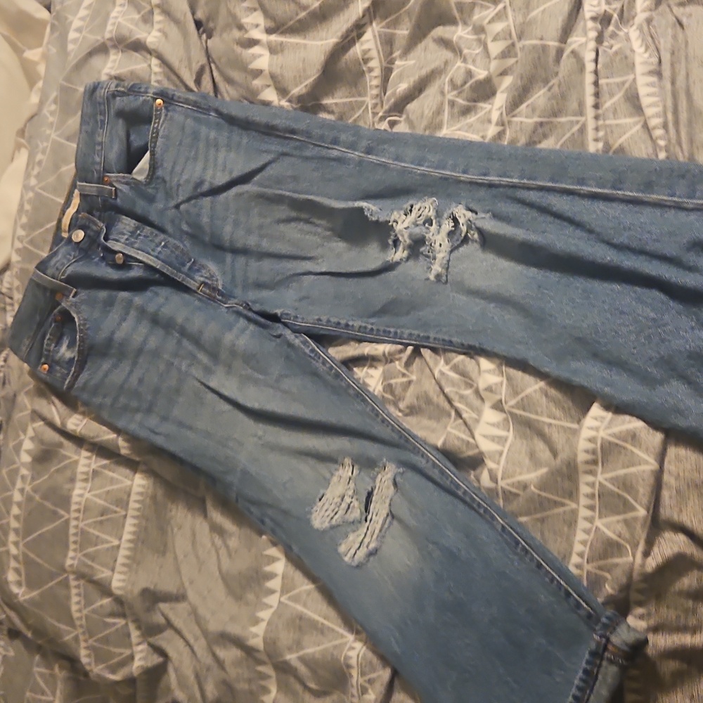 Levis Ribcage Jean